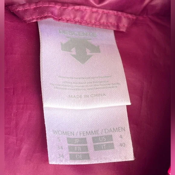 DESCENTE  Down filled Winter Puffer Coat 3/4 Length. Women’s Small. VGUC. - Picture 3 of 14